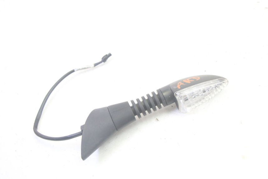 photo de CLIGNOTANT ARRIERE DROIT PIAGGIO MP3 HPE 350 (2018 - 2020) - Vue principale