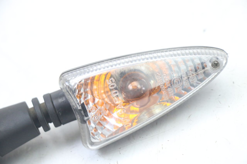 photo de CLIGNOTANT ARRIERE DROIT PIAGGIO MP3 500 (2014 - 2016)