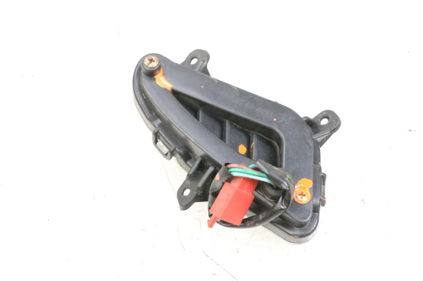 photo de CLIGNOTANT ARRIERE DROIT JM MOTORS OLDIES GT 4T 50 (2018 - 2025) - Gros plan technique