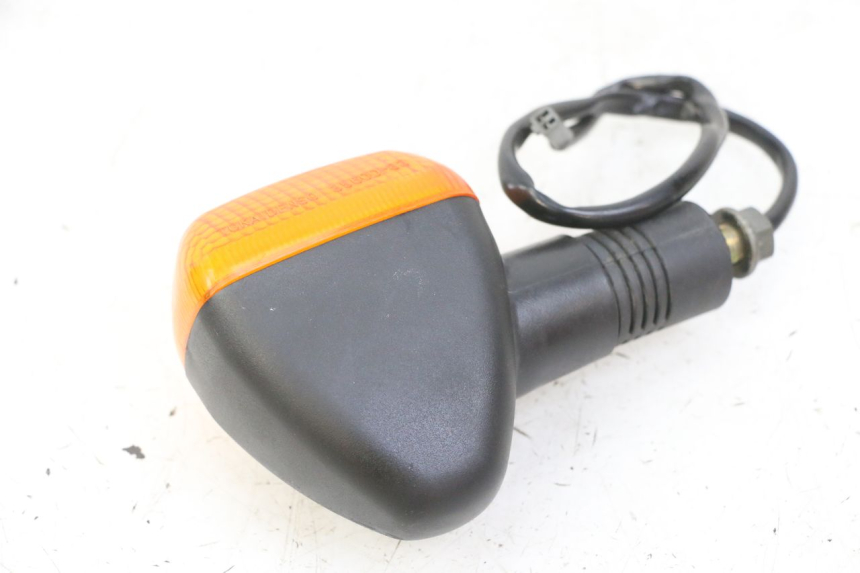 photo de CLIGNOTANT ARRIERE DROIT SUZUKI SV N 650 (1999 - 2002)