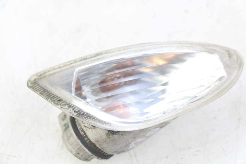 photo de CLIGNOTANT ARRIERE DROIT PIAGGIO VESPA LXV 125 (2006 - 2009)
