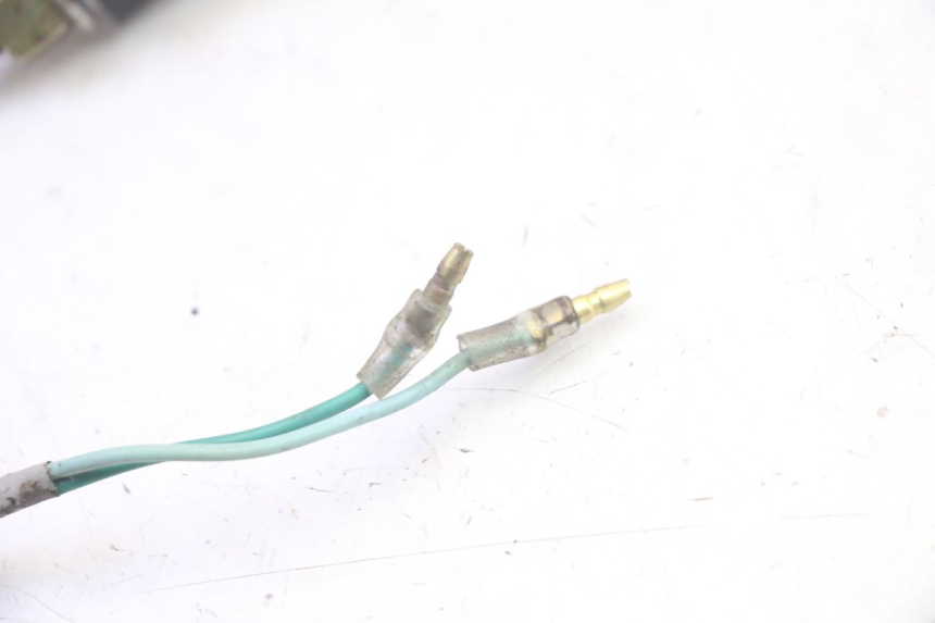 photo de CLIGNOTANT ARRIERE DROIT DAELIM VJ ROADWIN FI 125 (2008 - 2017) - Gros plan technique