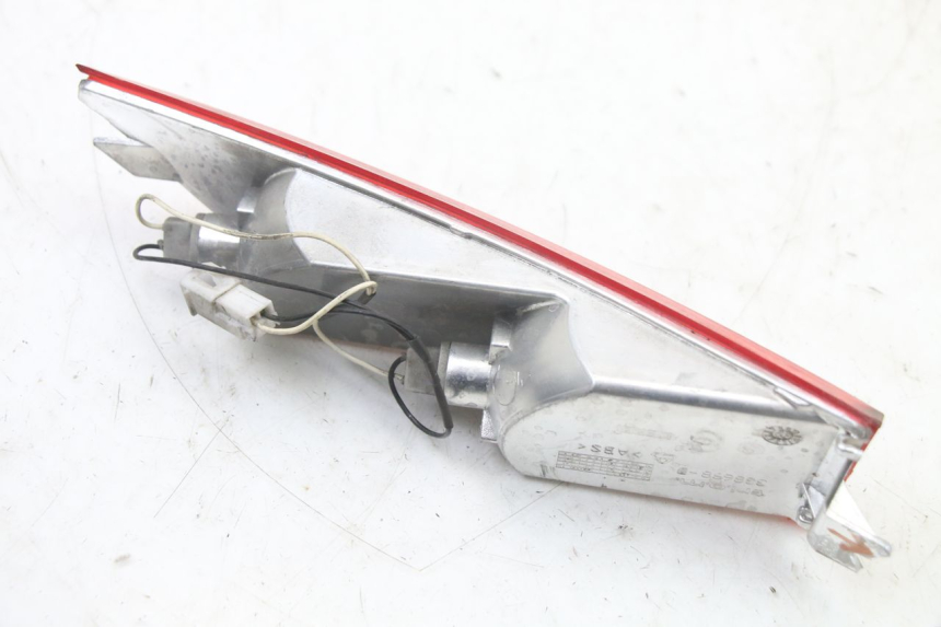 photo de CLIGNOTANT ARRIERE DROIT PIAGGIO XEVO - X EVO 125 (2007 - 2017) - Vue d’ensemble