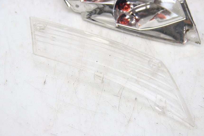 photo de CLIGNOTANT ARRIERE DROIT PIAGGIO ZIP 4T 50 (2018 - 2020)