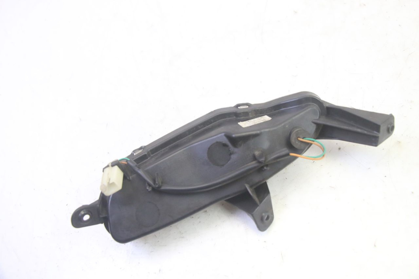 photo de CLIGNOTANT ARRIERE GAUCHE PEUGEOT DJANGO 4T 50 (2014 - 2019) - Autre angle de vue