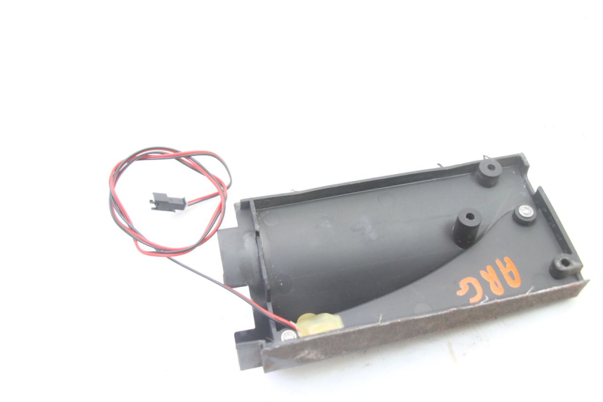 photo de CLIGNOTANT ARRIERE GAUCHE URBANGLIDE E-CROSS PRO 1