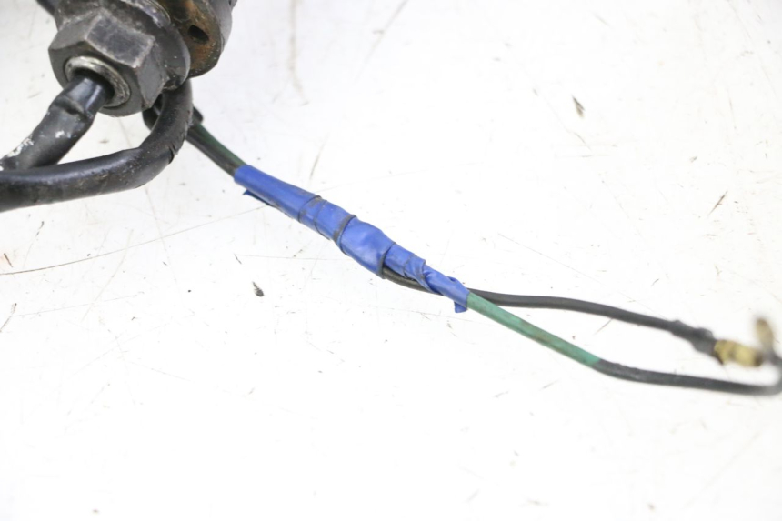 photo de CLIGNOTANT ARRIERE GAUCHE YAMAHA FJ 36Y 1100 (1984 - 1985)