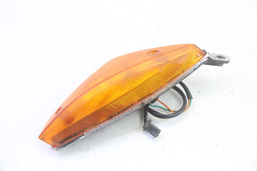 photo de CLIGNOTANT ARRIERE GAUCHE DAELIM S1 125 (2007 - 2016) - Autre angle de vue