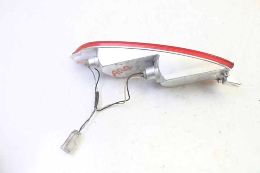 photo de CLIGNOTANT ARRIERE GAUCHE PIAGGIO X8 125 (2004 - 2007) - Points de fixation