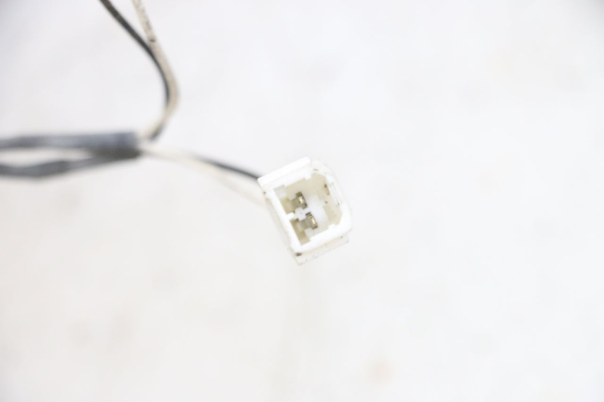 photo de CLIGNOTANT ARRIERE GAUCHE PIAGGIO X8 125 (2004 - 2007) - Zoom état d’usage