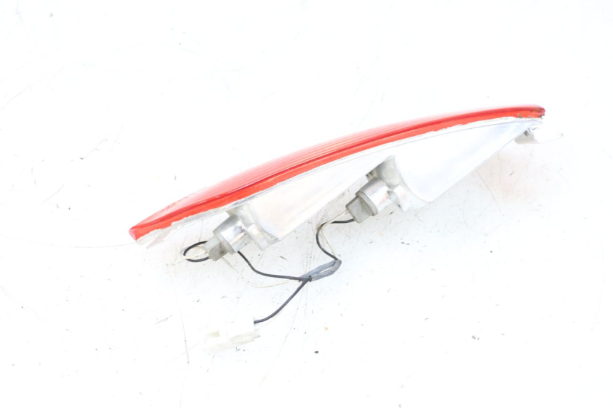 photo de CLIGNOTANT ARRIERE GAUCHE PIAGGIO X8 125 (2004 - 2007) - État de surface