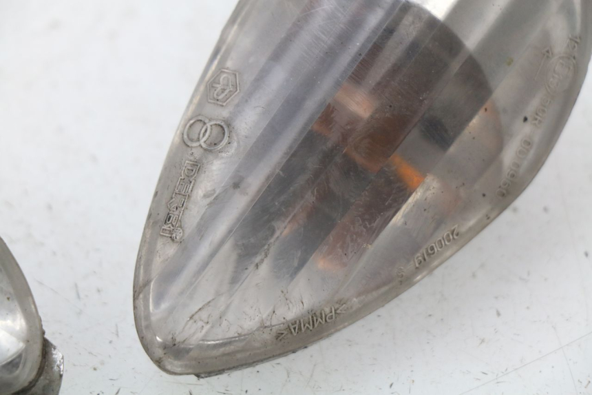 photo de CLIGNOTANT ARRIERE PIAGGIO LIBERTY 4T 50 (2004 - 2008) - Vue d’ensemble