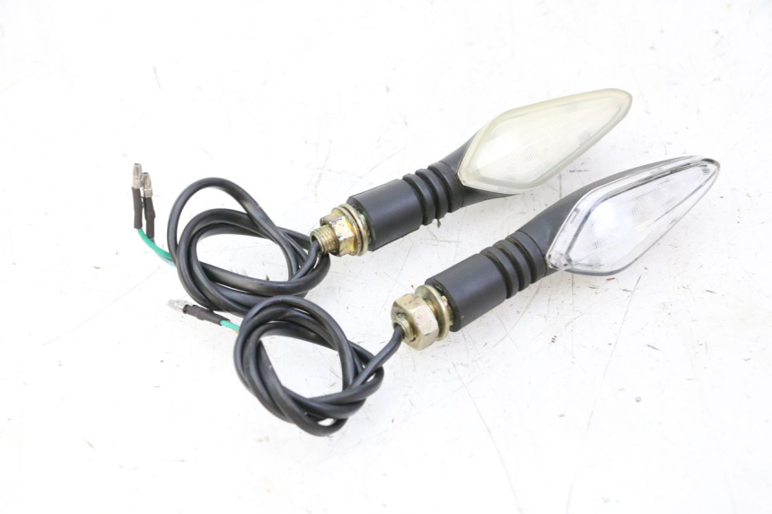 photo de CLIGNOTANT ARRIERE MAG POWER R-STREET 50 (2016 - 2025)