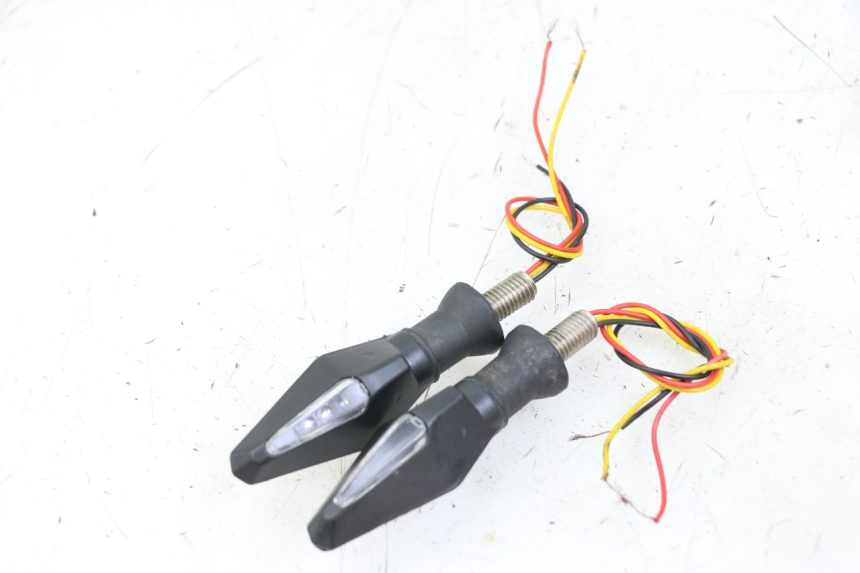 photo de CLIGNOTANT ARRIERE DERBI SENDA SM DRD X-TREME 50 (2011 - 2017)