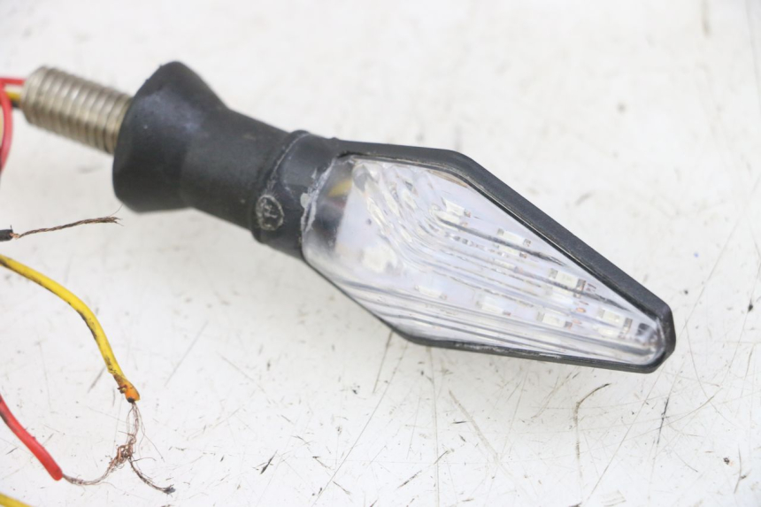 photo de CLIGNOTANT ARRIERE DERBI SENDA SM DRD X-TREME 50 (2011 - 2017)