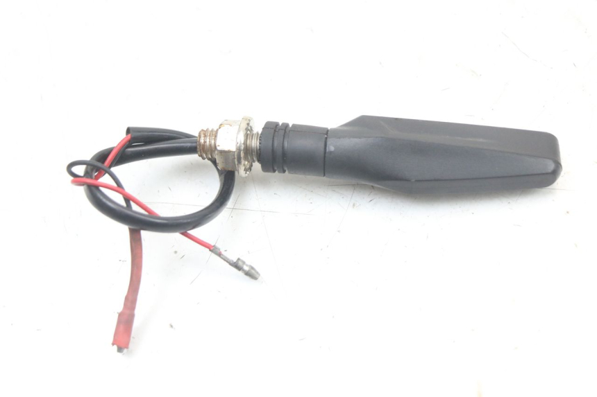 photo de CLIGNOTANT ARRIERE SUZUKI GS F 500 (2004 - 2007)
