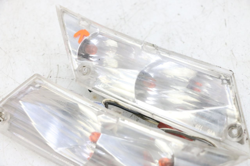 photo de CLIGNOTANT ARRIERE PIAGGIO ZIP 2T 50 (2009 - 2019) - Vue d’ensemble