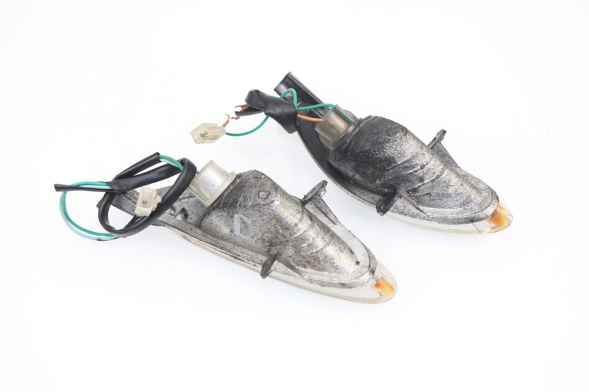 photo de CLIGNOTANT AVANT BAOTIAN TRAVEL SPIRIT 50 (2010 - 2012)