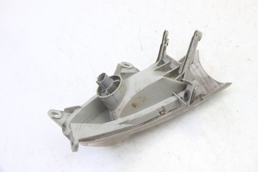 photo de CLIGNOTANT AVANT DROIT SUZUKI BURGMAN 125 (2007 - 2014)