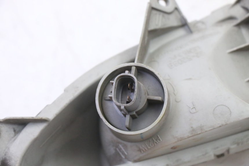 photo de CLIGNOTANT AVANT DROIT SUZUKI BURGMAN 125 (2007 - 2014)