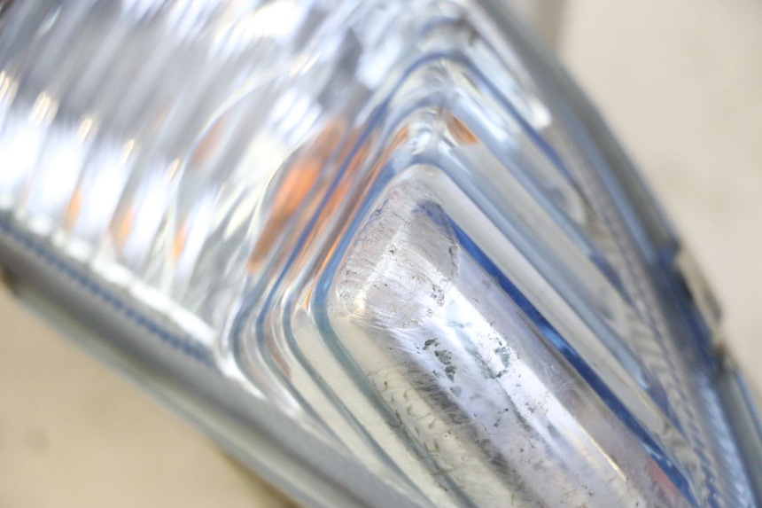 photo de CLIGNOTANT AVANT DROIT SUZUKI BURGMAN 125 (2007 - 2014)