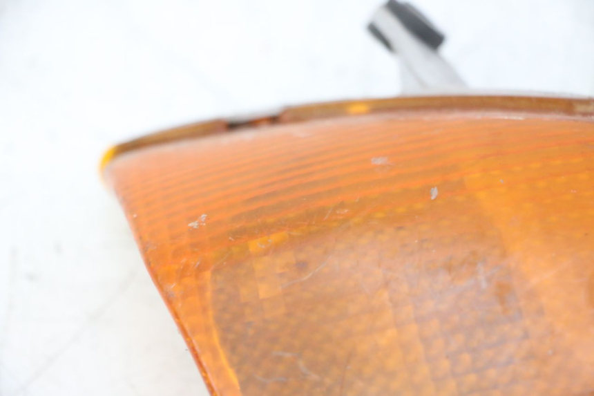 photo de CLIGNOTANT AVANT DROIT HONDA CBR F SC25 1000 (1989 - 1992)