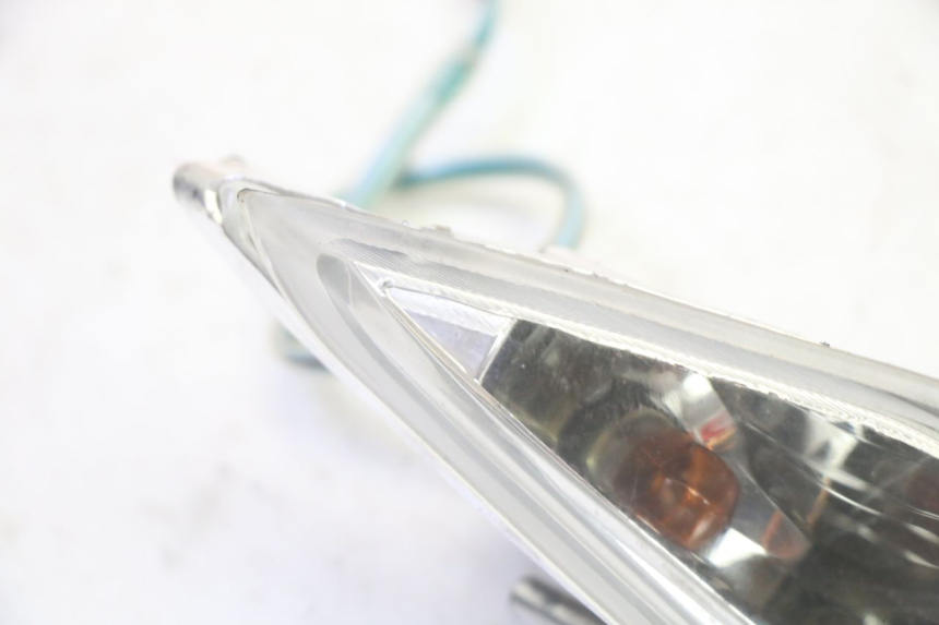 photo de CLIGNOTANT AVANT DROIT SYM CROX 4T 50 (2016 - 2023) - Détail de la pièce