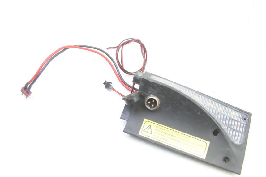 photo de CLIGNOTANT AVANT DROIT URBANGLIDE E-CROSS PRO 1