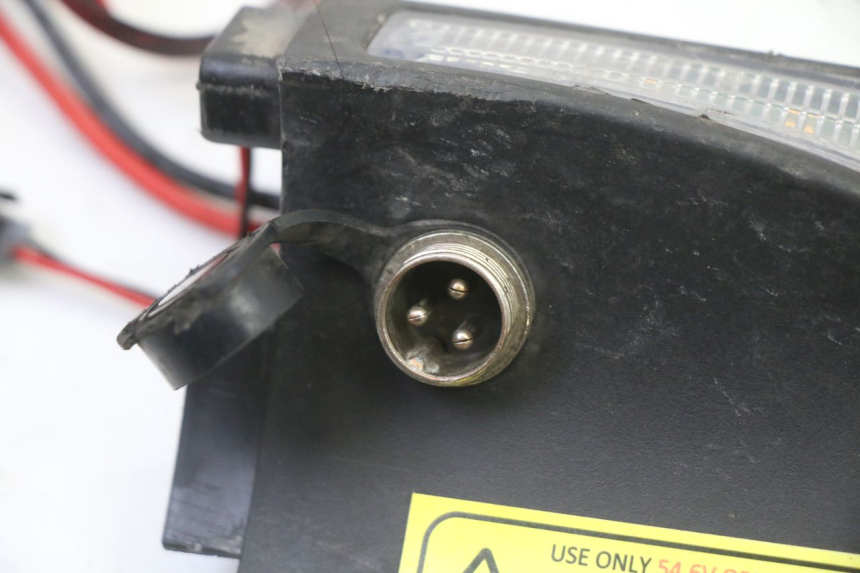 photo de CLIGNOTANT AVANT DROIT URBANGLIDE E-CROSS PRO 1