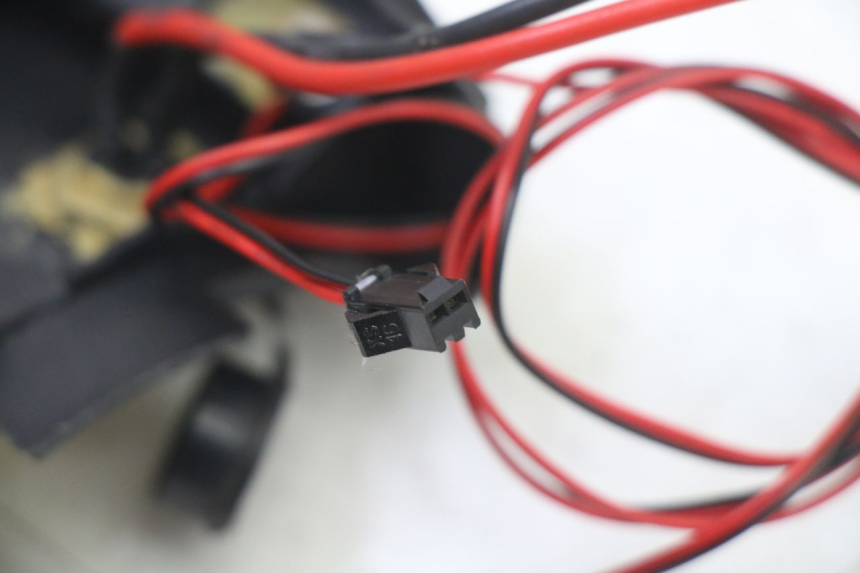 photo de CLIGNOTANT AVANT DROIT URBANGLIDE E-CROSS PRO 1