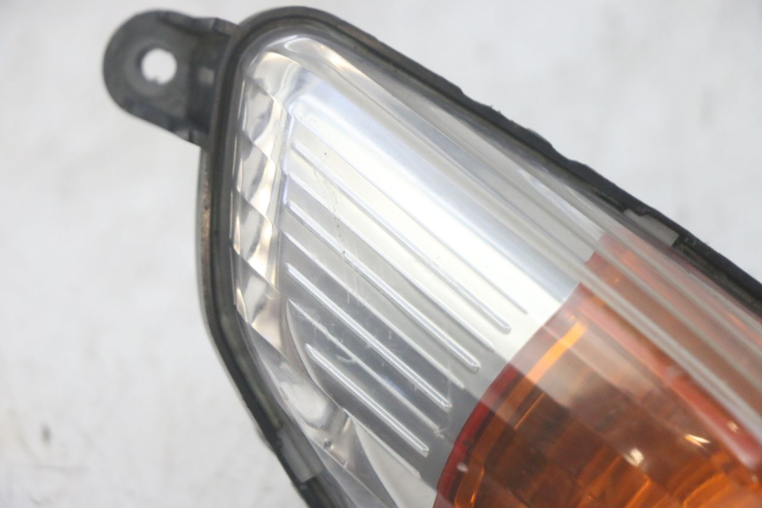 photo de CLIGNOTANT AVANT DROIT YAMAHA FJR ABS 1300 (2006 - 2012) - État de surface