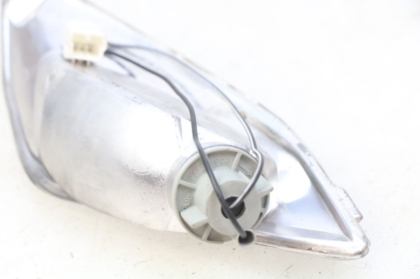 photo de CLIGNOTANT AVANT DROIT PIAGGIO FLY 2T 50 (2004 - 2017)