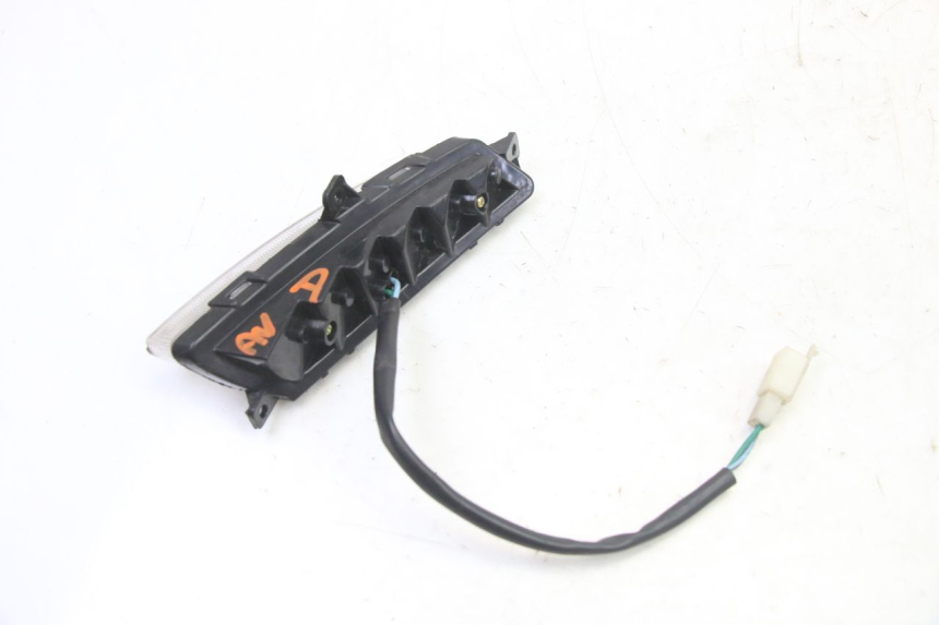 photo de CLIGNOTANT AVANT DROIT VENESI FLY RETRO 4T 50 (2020 - 2025)