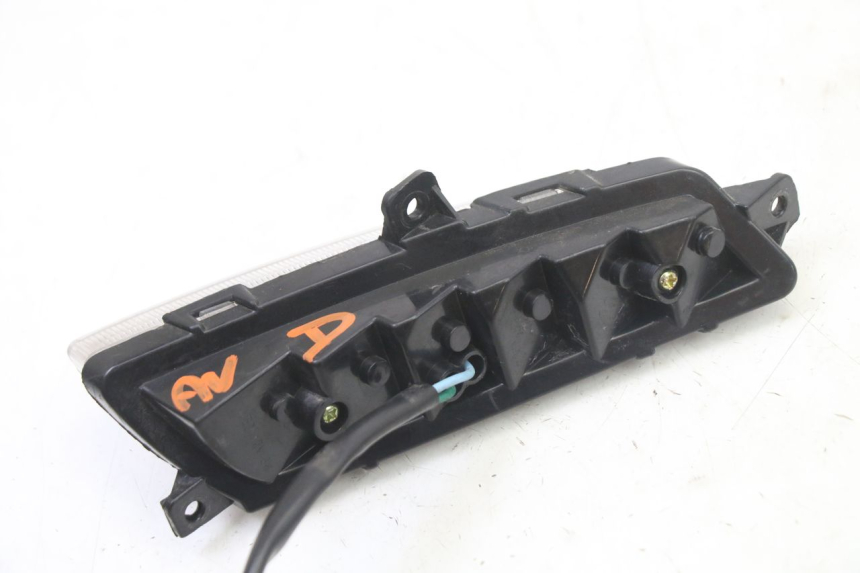 photo de CLIGNOTANT AVANT DROIT VENESI FLY RETRO 4T 50 (2020 - 2025)