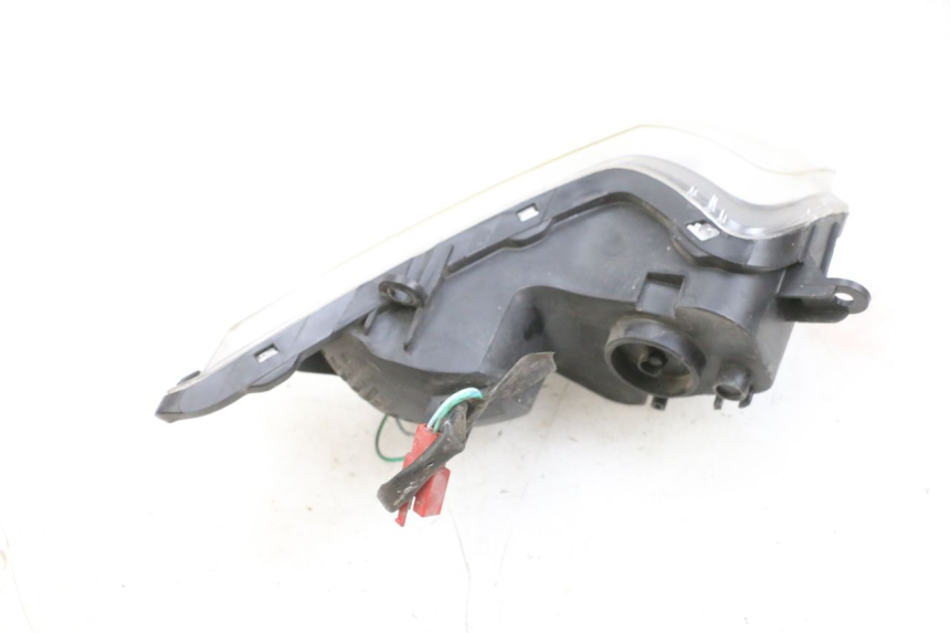 photo de CLIGNOTANT AVANT DROIT SYM GTS EVO 125 (2009 - 2013) - Vue produit