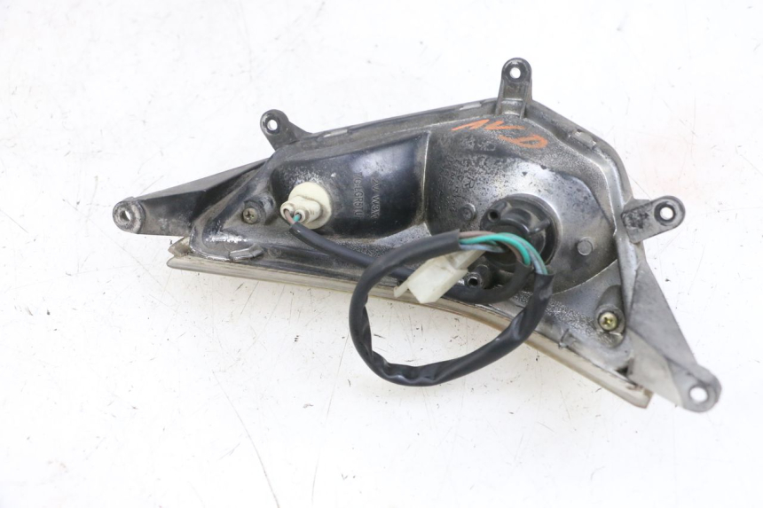 photo de CLIGNOTANT AVANT DROIT KYMCO LIKE 125 (2009 - 2016) - Gros plan technique