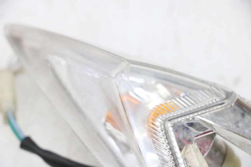 photo de CLIGNOTANT AVANT DROIT SYM ORBIT III 3 4T 50 (2018 - 2021) - Détail de la pièce