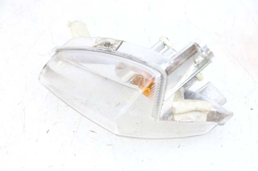 photo de CLIGNOTANT AVANT DROIT SYM ORBIT III 3 4T 50 (2018 - 2021) - Marquages et références