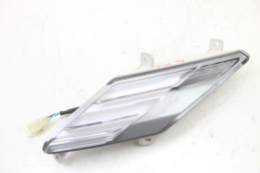 photo de CLIGNOTANT AVANT DROIT PEUGEOT TWEET 4T 50 (2023 - 2025)