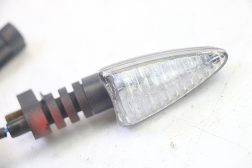 photo de CLIGNOTANT AVANT DROIT LIGIER PULSE 3 1 (2014 - 2020) - Zoom état d’usage