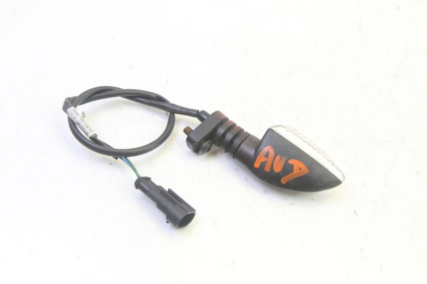 photo de CLIGNOTANT AVANT DROIT LIGIER PULSE 3 1 (2014 - 2020) - Gros plan technique