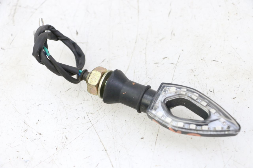 photo de CLIGNOTANT AVANT DROIT MAG POWER R-STREET 50 (2016 - 2025)