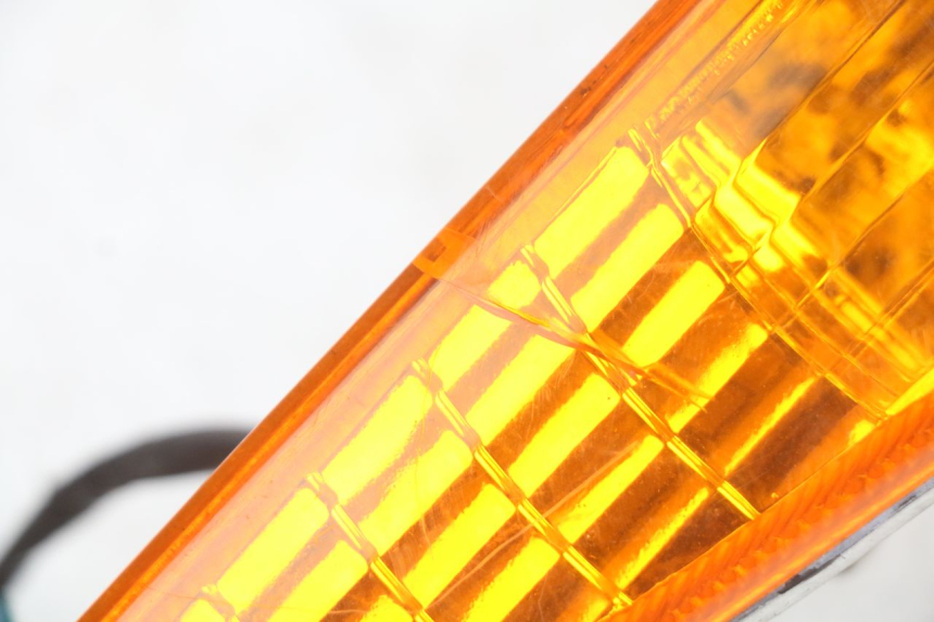 photo de CLIGNOTANT AVANT DROIT HONDA SCV LEAD 100 (2003 - 2007)