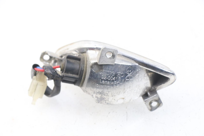 photo de CLIGNOTANT AVANT DROIT APRILIA SR 2T 50 (2012 - 2017)