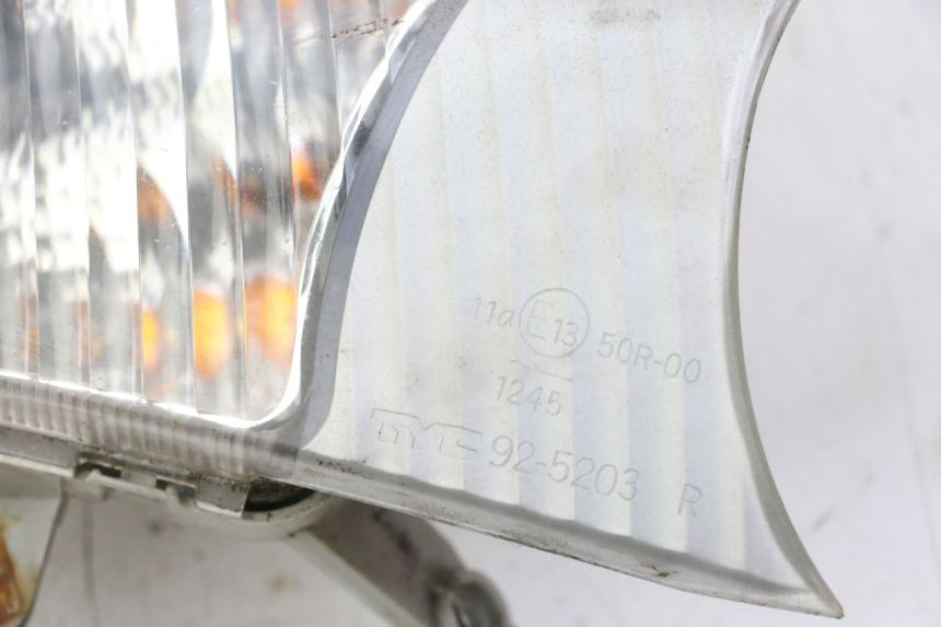 photo de CLIGNOTANT AVANT DROIT SUZUKI BURGMAN 125 (2007 - 2014)