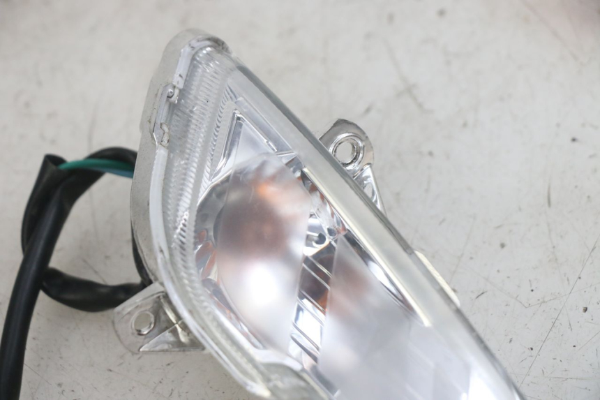 photo de CLIGNOTANT AVANT DROIT PEUGEOT TWEET 4T 50 (2014 - 2019)