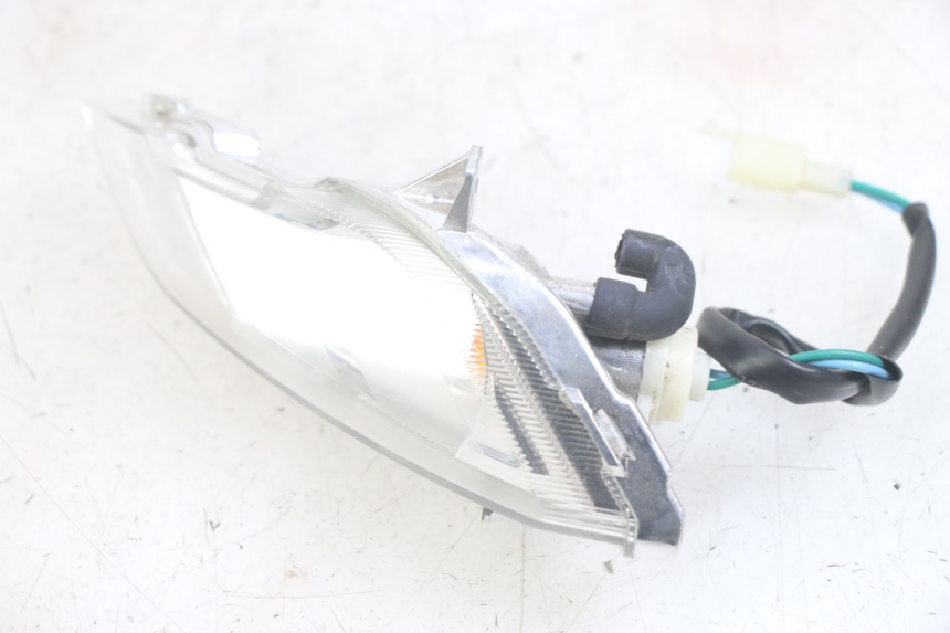 photo de CLIGNOTANT AVANT DROIT PEUGEOT TWEET 4T 50 (2014 - 2019)