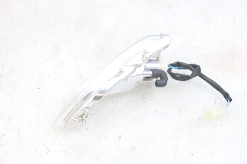 photo de CLIGNOTANT AVANT DROIT PEUGEOT TWEET 4T 50 (2014 - 2019)