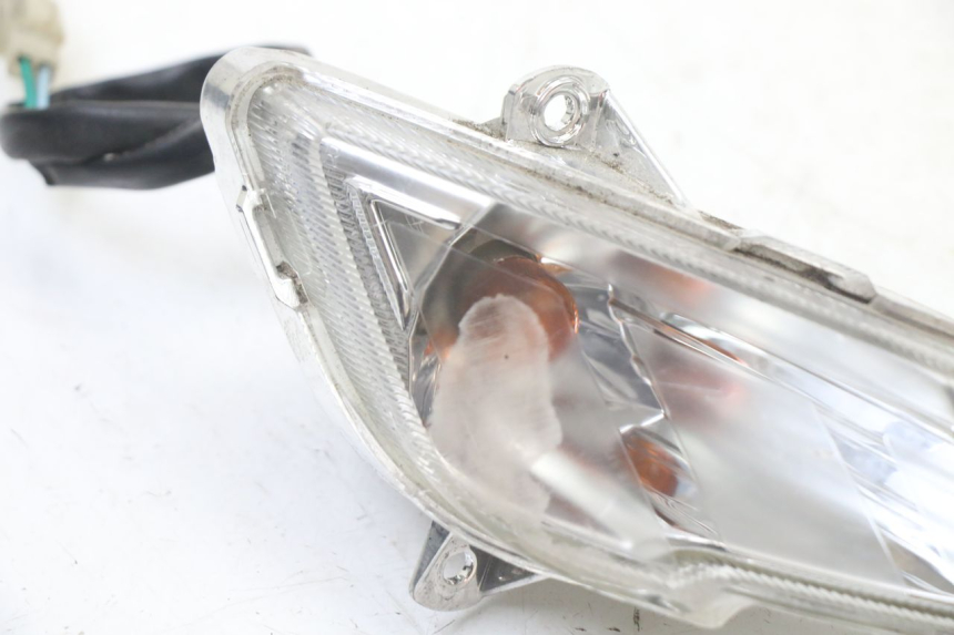 photo de CLIGNOTANT AVANT DROIT PEUGEOT TWEET PRO CARGO 50 (2018 - 2020)