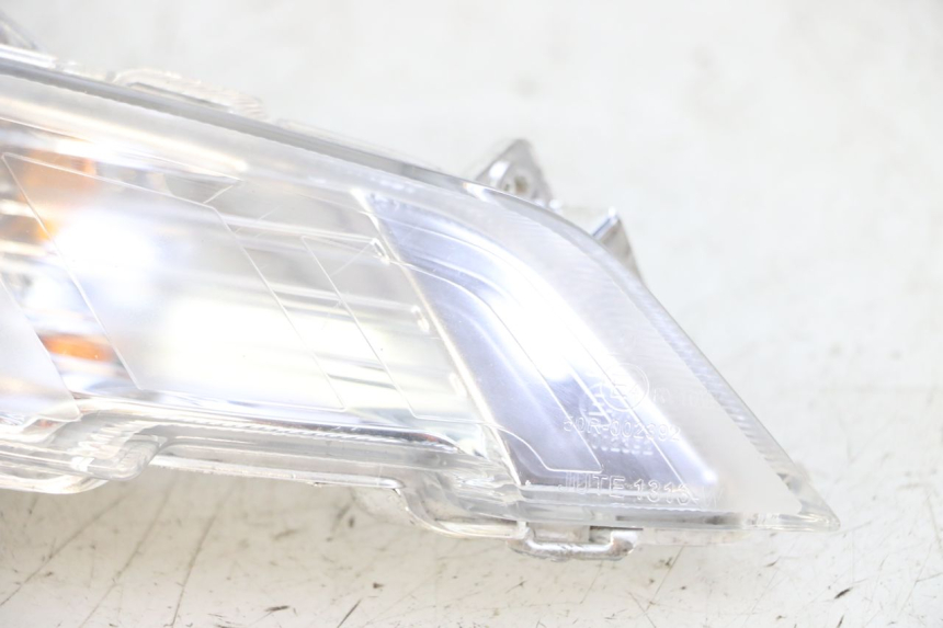 photo de CLIGNOTANT AVANT DROIT PEUGEOT TWEET PRO CARGO 50 (2018 - 2020)